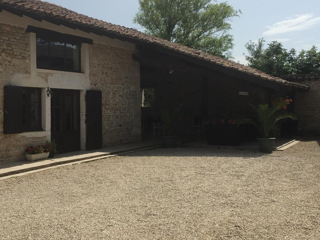 Le Moulin De Champagne Bed & Breakfast Viriat Exterior foto